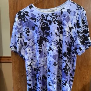 JM Collection woman’s XL short sleeved shirt